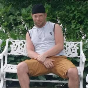 Meet your Posher, Mark